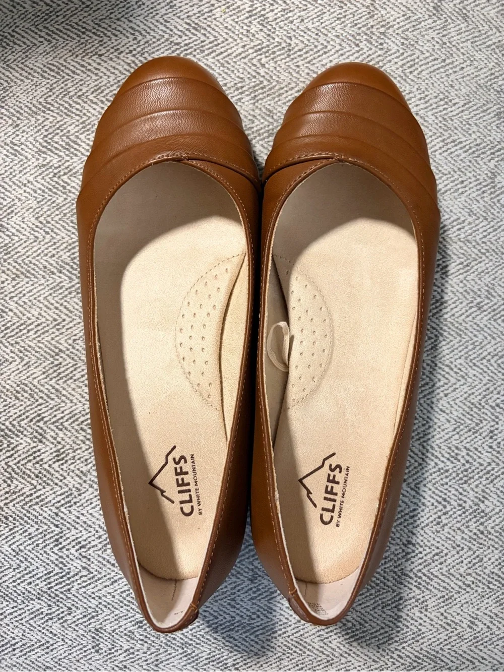 Cliffs by White Mountain Cognac Ballet Flats
